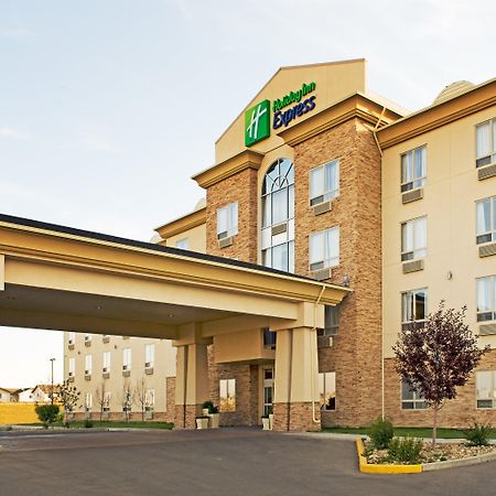 Holiday Inn Express And Suites Grande Prairie Eksteriør bilde